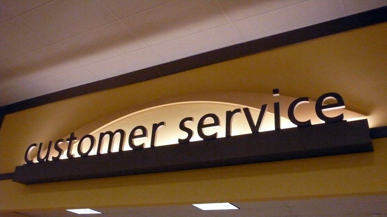 M4-social-customer-service